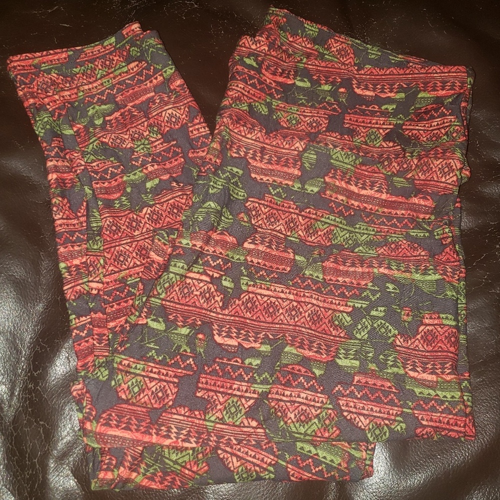 *NEW* LULAROE TC LEGGINGS